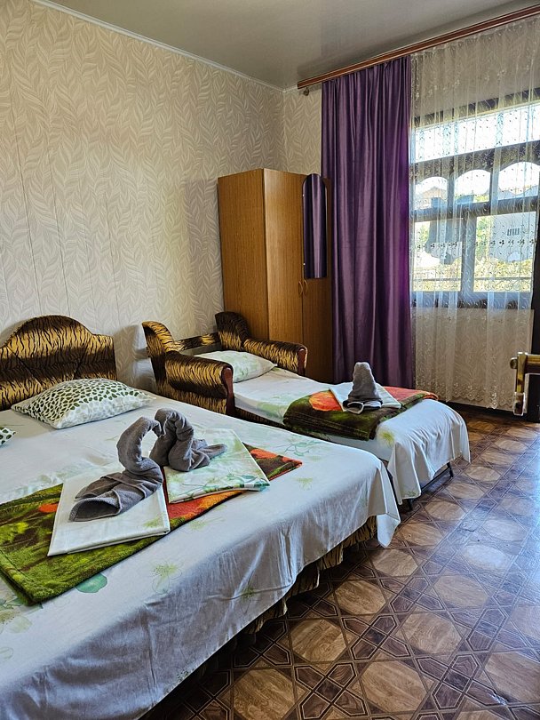 Стандартный 2-местный (с доп.местом и балконом)