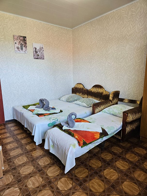 Стандартный 2-местный (с доп.местом и балконом)