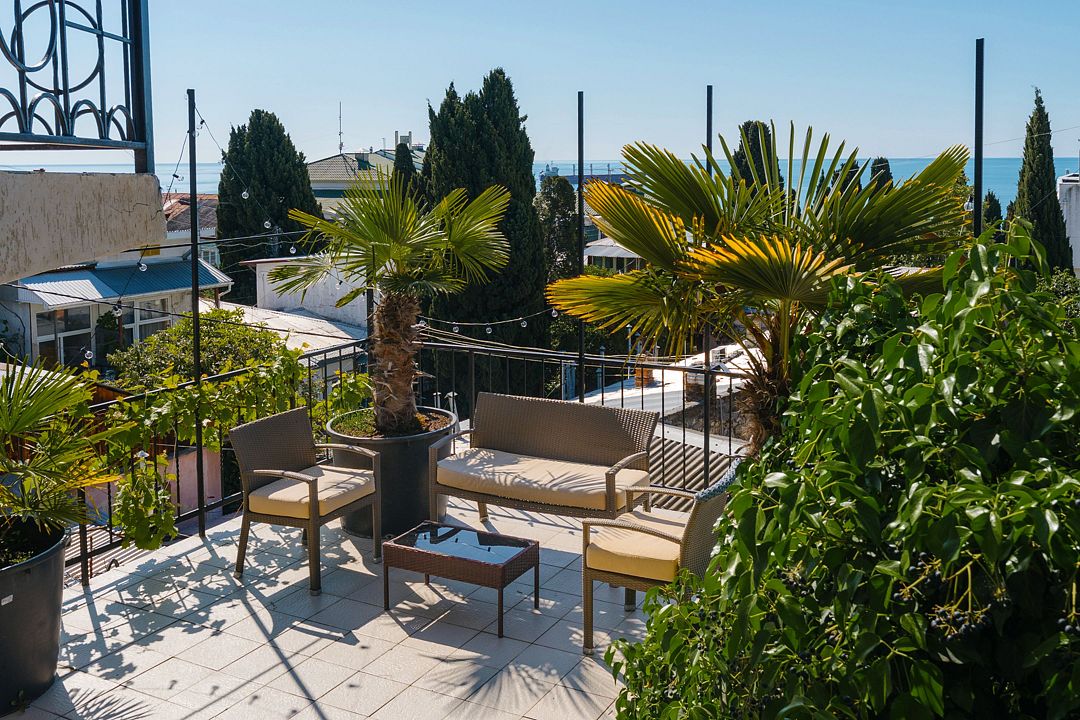 Апартаменты улучшенные 4-местные 3-комнатные (с террасой)