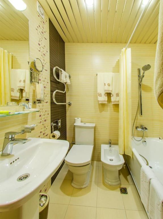 Джуниор Сьют 2-местный 1-комнатный (Сакура)