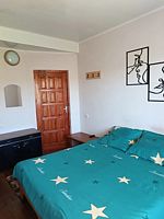 Двухместный номер Standard с балконом и с видом на сад двуспальная кровать, Гостевой дом Казантип-72 на Азовском море, Новоотрадное