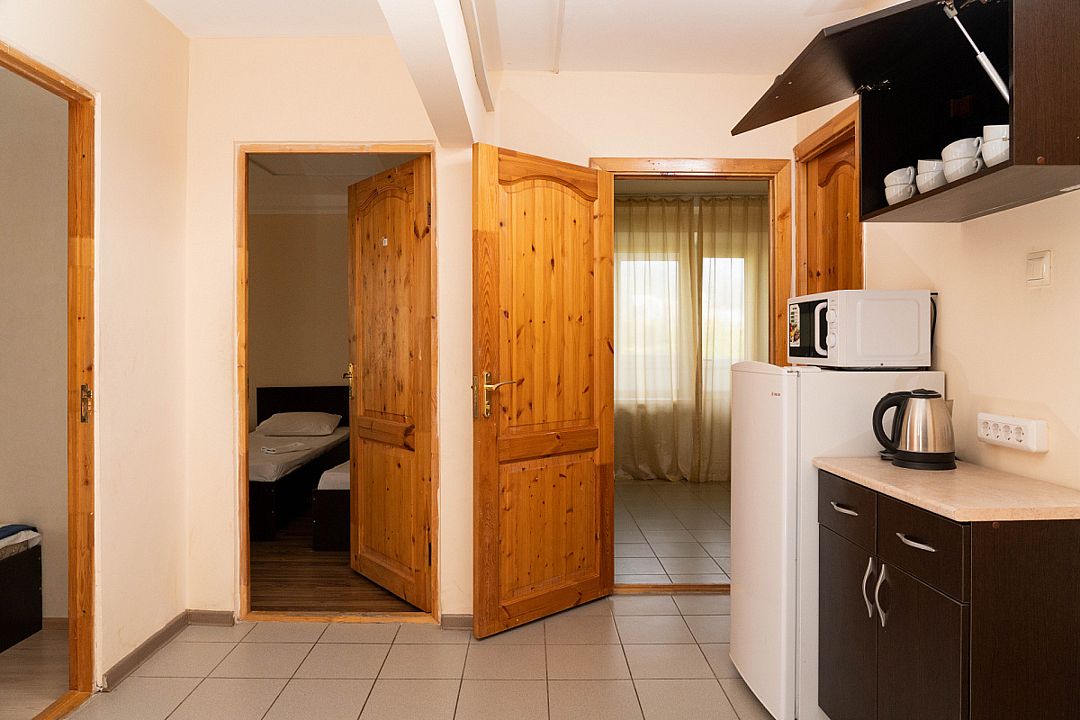 10-местный 4-комнатный (без кухни)