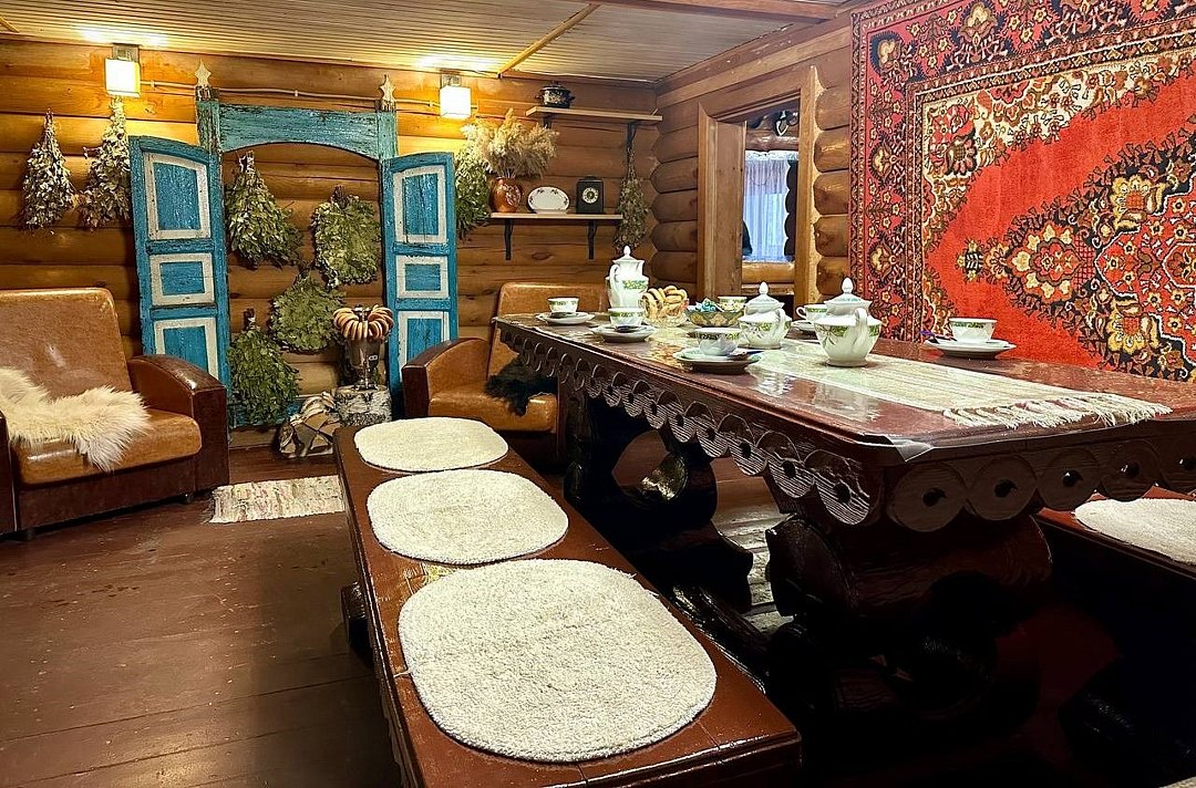 Дом 8-местный 4-комнатный 2-этажный (с баней)