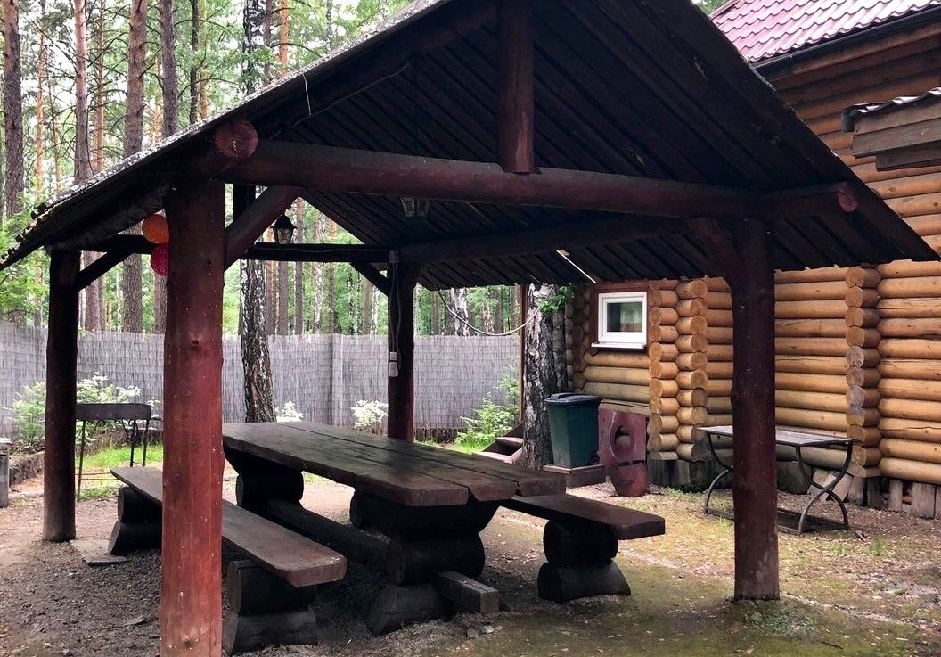 Дом 8-местный 4-комнатный 2-этажный (с баней)