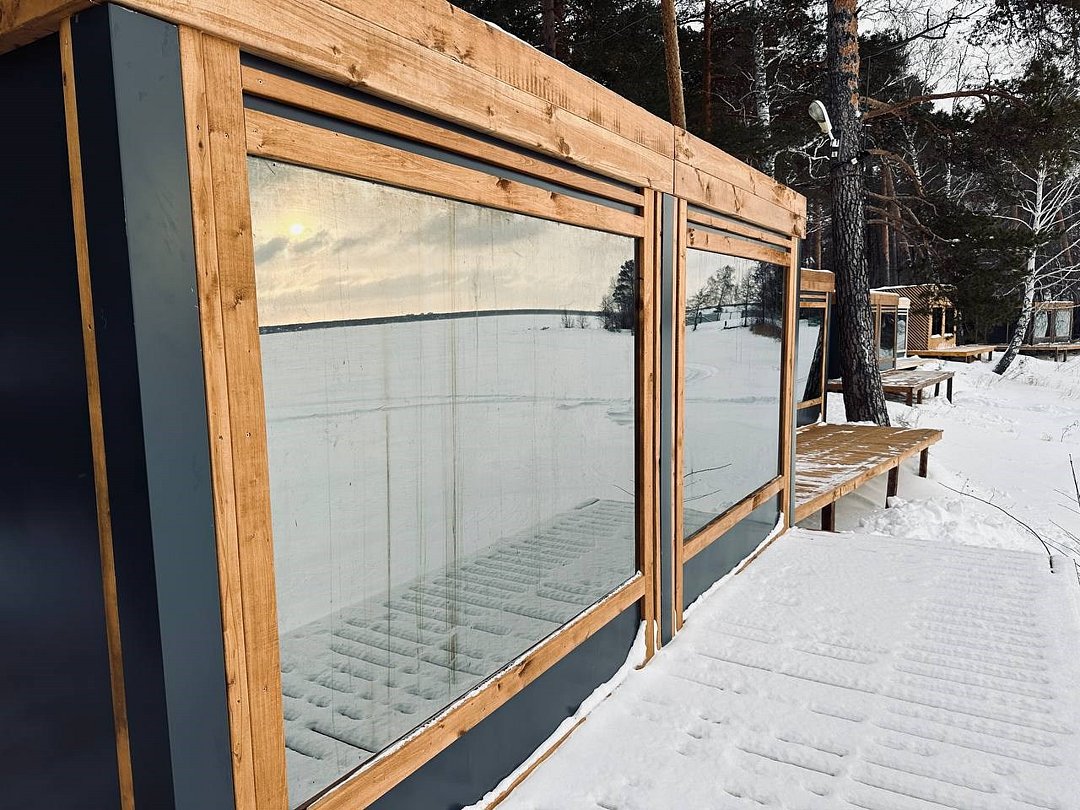 Домик 4-местный 2-комнатный №1 (вид на озеро)