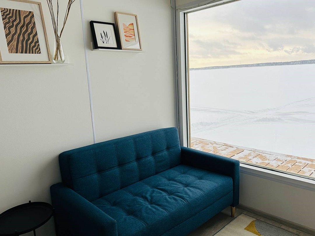 Домик 4-местный 2-комнатный №3 (вид на озеро)