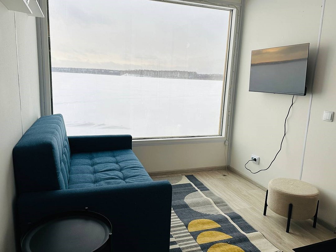 Домик 4-местный 2-комнатный №3 (вид на озеро)