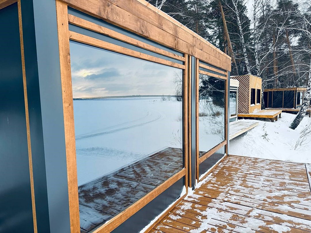 Домик 4-местный 2-комнатный №3 (вид на озеро)