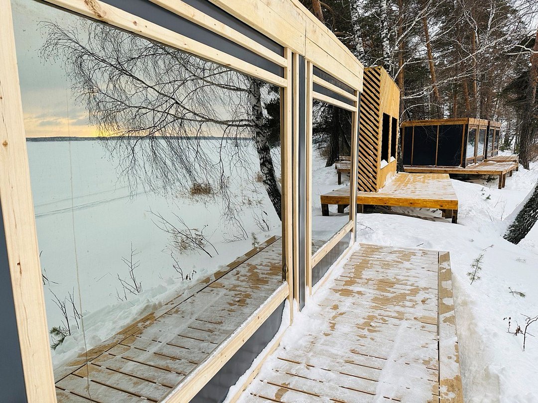 Домик 4-местный 2-комнатный №4 (вид на озеро)