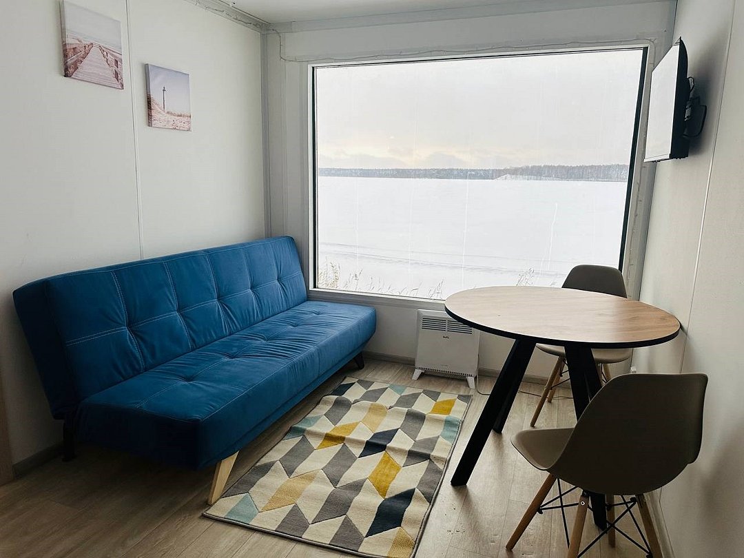 Домик 4-местный 2-комнатный №6 (вид на озеро)