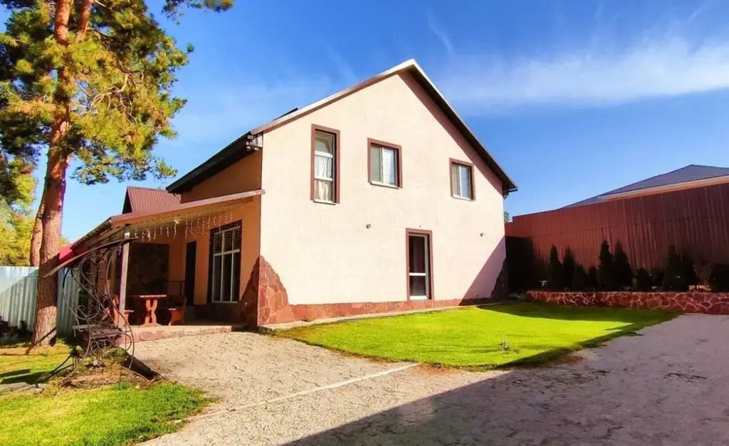 Коттеджи с сауной посуточно для отдыха и мероприятий, Энгельс, Саратовская область