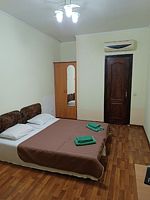 Стандарт двухкомнатный трехместный Номера: 6, Гостевой дом Казантип Центр, Новоотрадное