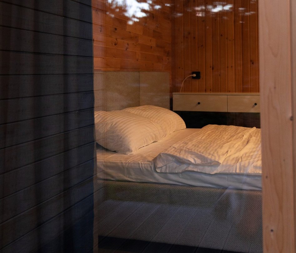 Дом 4-местный (с диваном)