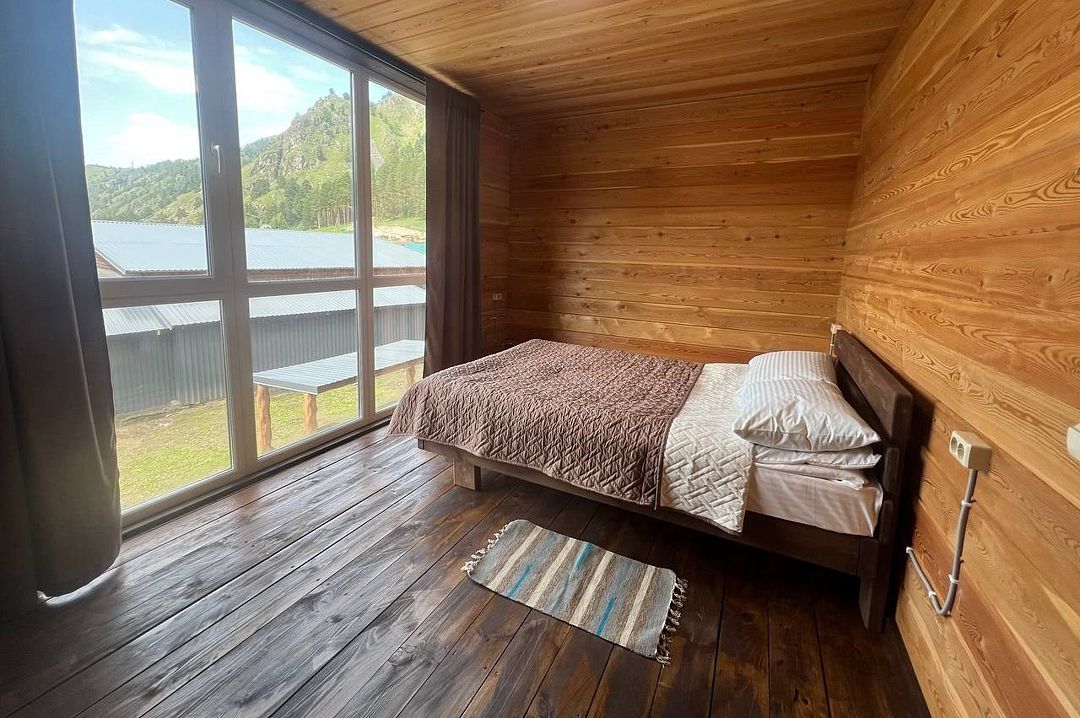 Люкс Плюс 6-местный 4-комнатный (100 м²)