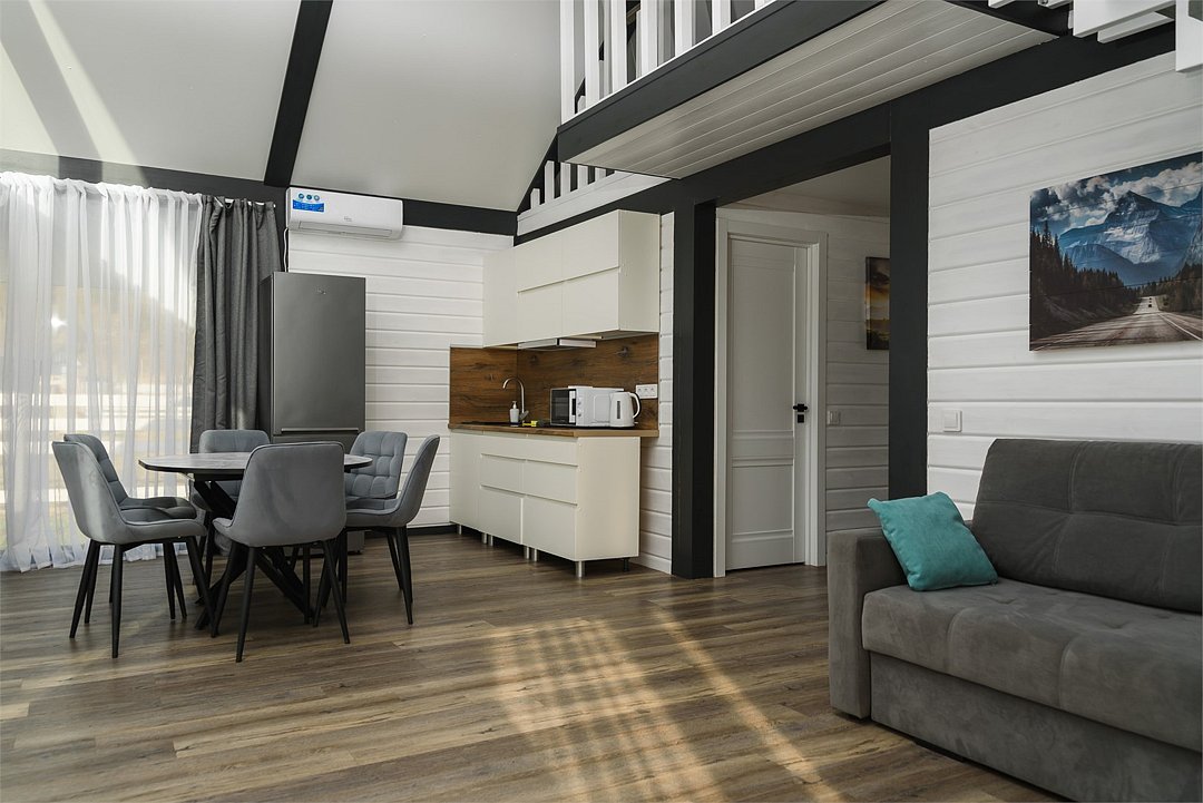 Коттедж 6-местный №44 (12 соток)