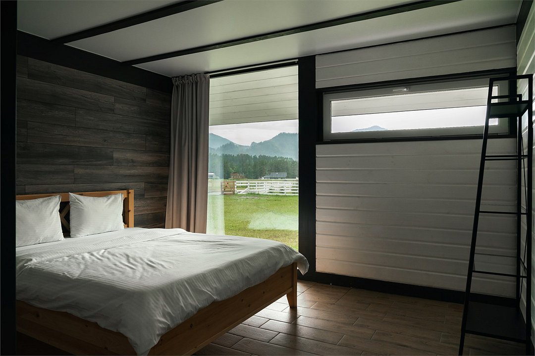 Коттедж 6-местный №70 (12 соток)