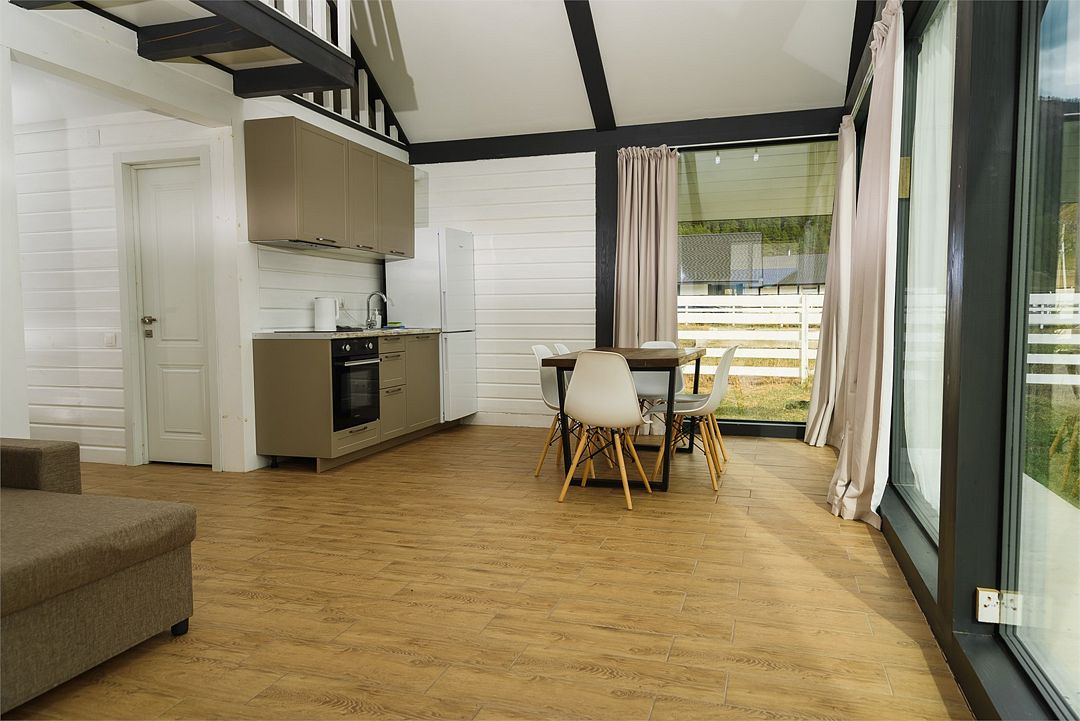 Коттедж 6-местный №70 (12 соток)