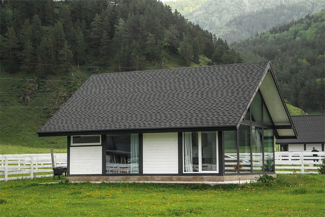 Коттедж 6-местный №70 (12 соток)