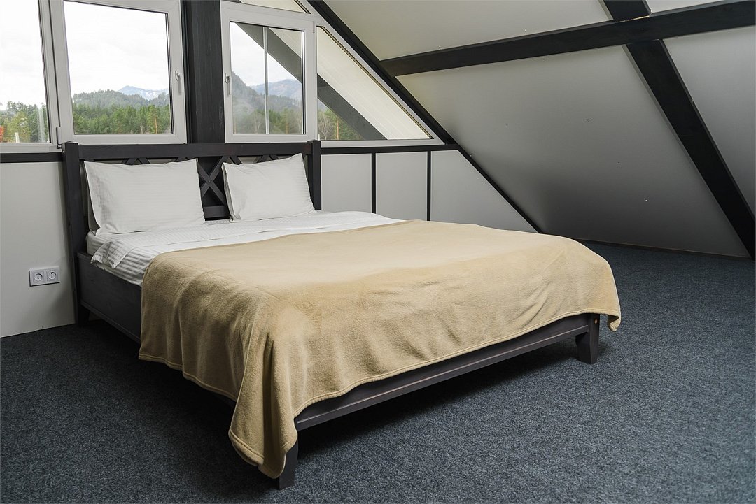 Коттедж 6-местный №89 (12 соток)