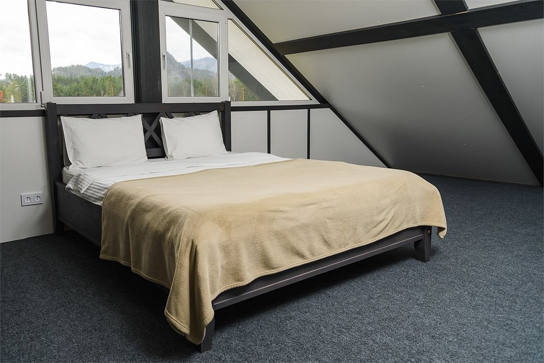 Коттедж 6-местный №89 (12 соток)