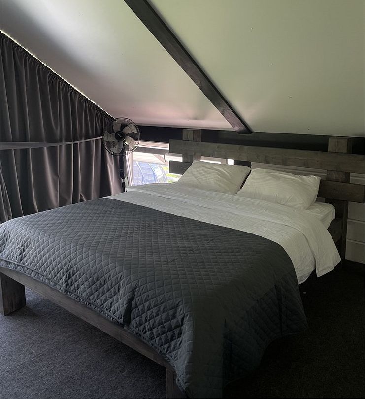 Коттедж 8-местный №13 (12 соток)