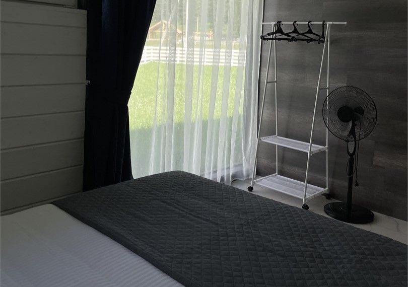 Коттедж 8-местный №13 (12 соток)