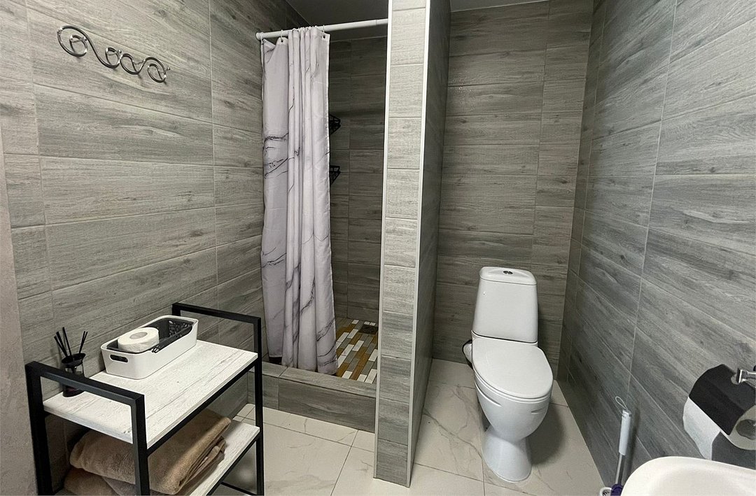 Коттедж 8-местный №13 (12 соток)