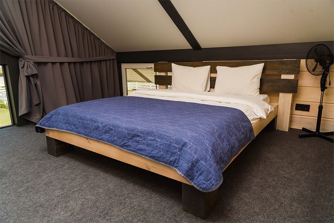 Коттедж 8-местный №14 (12 соток)