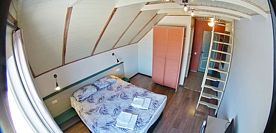 Четырёхместный семейный номер Standard Мансарда с балконом, Гостевой дом Лыжа, Зелёная Поляна