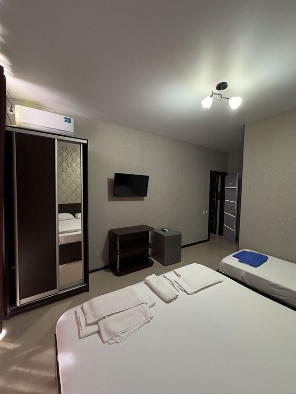 Полулюкс 3-местный (без балкона)