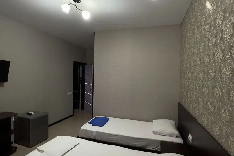 Полулюкс 3-местный (с балконом)