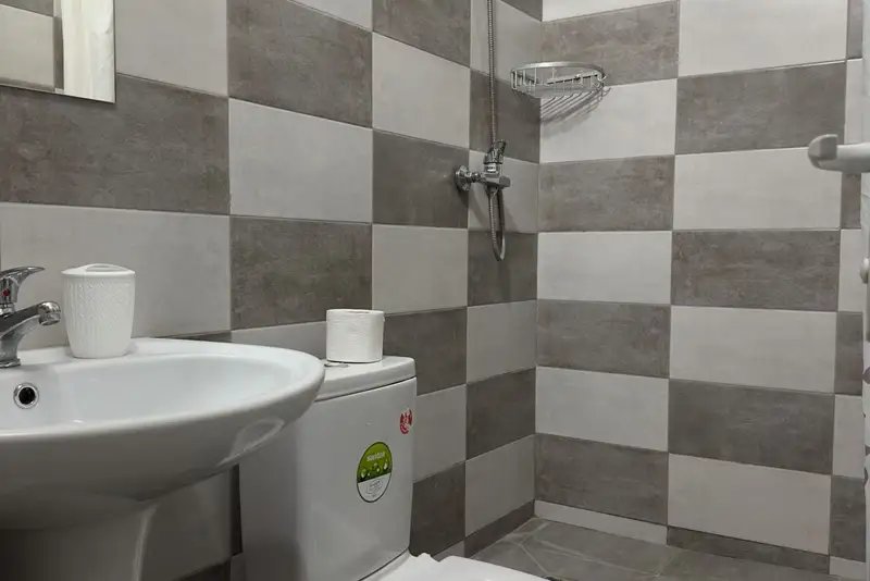 Полулюкс 3-местный (с балконом)