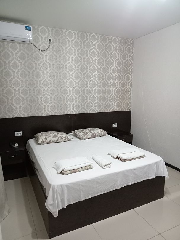 Полулюкс 4-местный (без балкона)