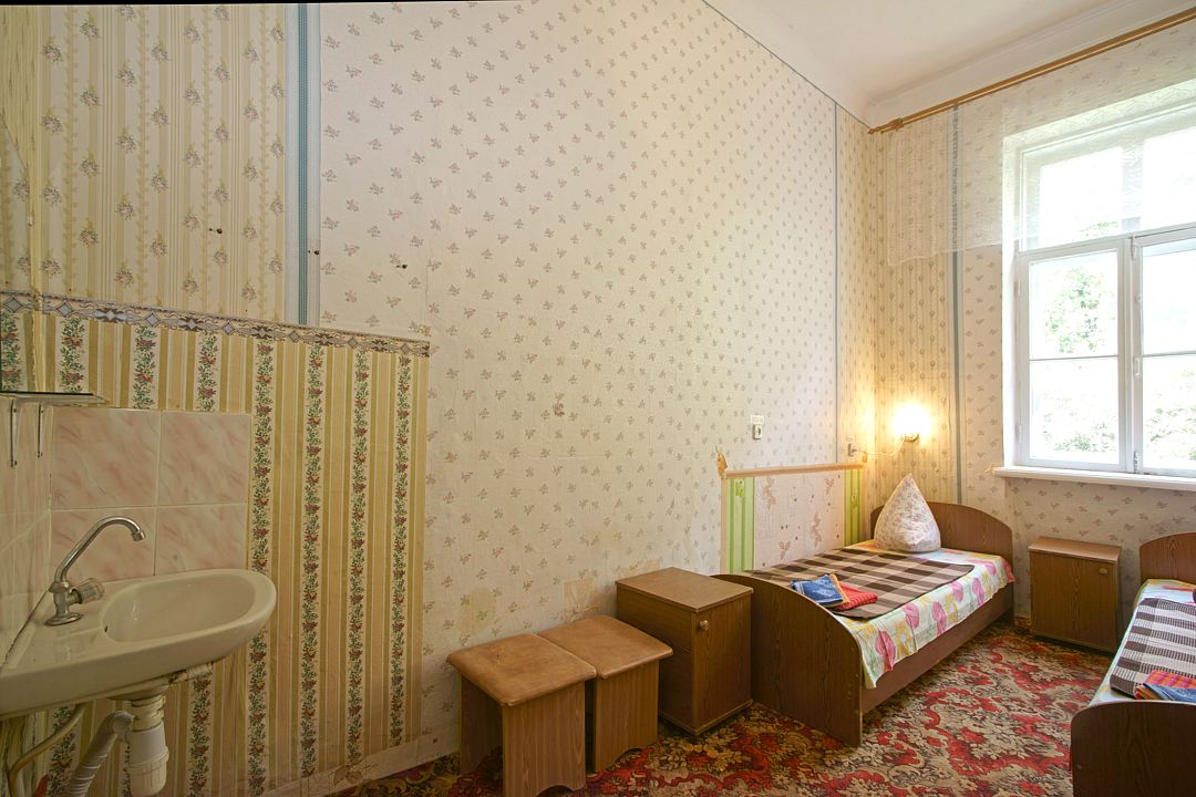 Номер 2-местный 1-комнатный (с частичными удобствами)