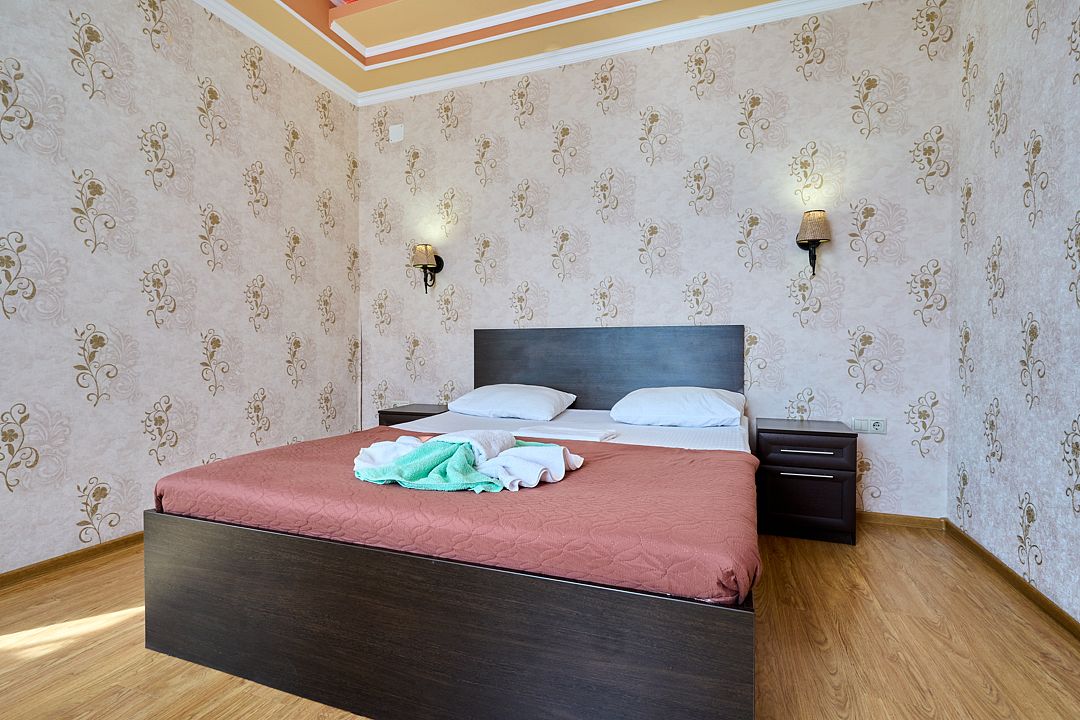 Стандартный 4-местный 2-комнатный