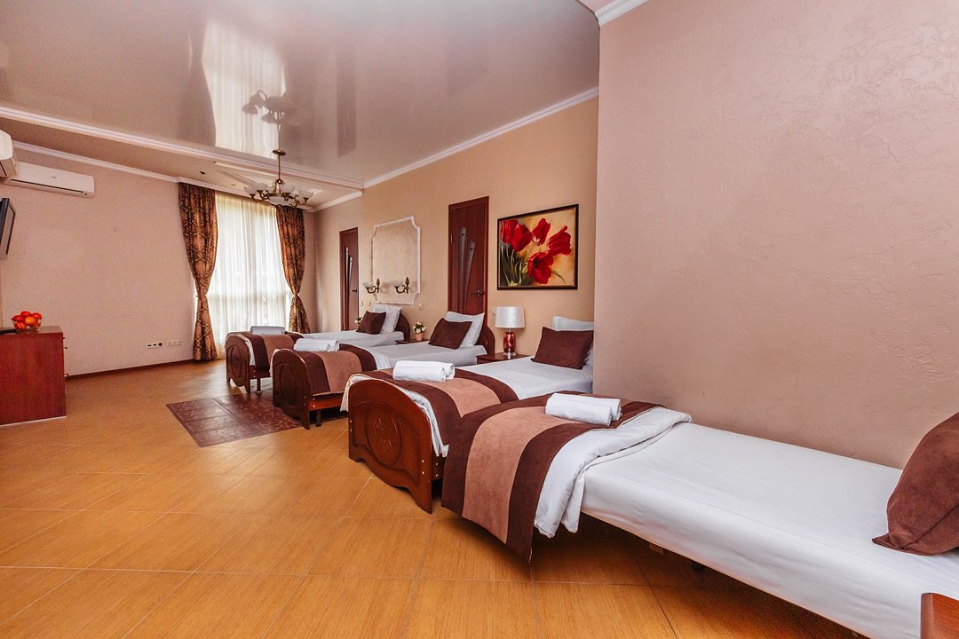 Апартаменты 8-местный 3-комнатный (№105)