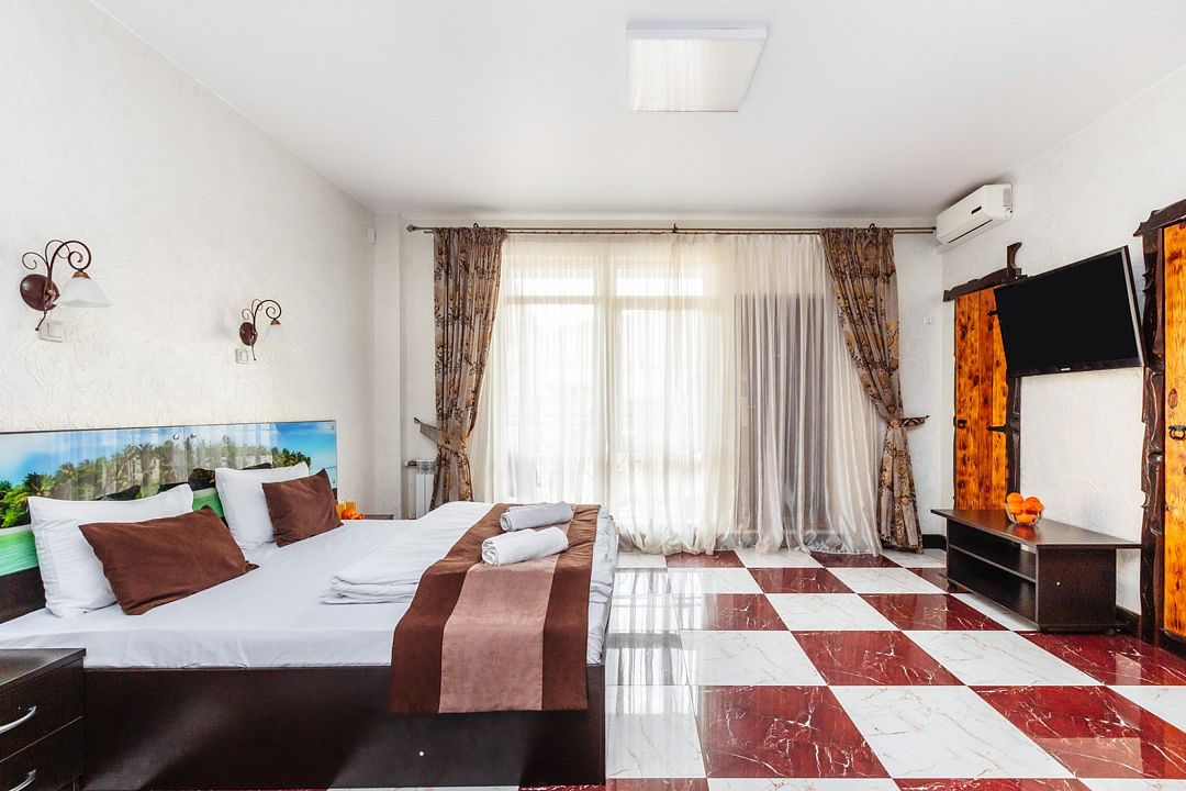 Стандартный 4-местный (с балконом)