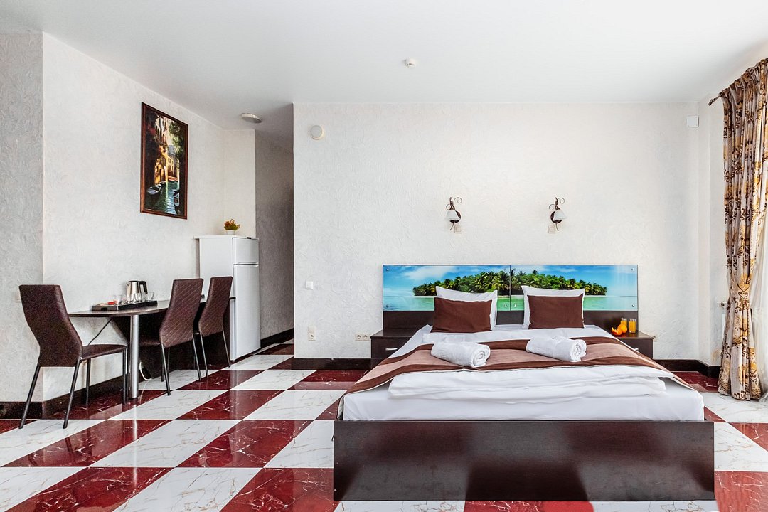 Стандартный 4-местный (с балконом)