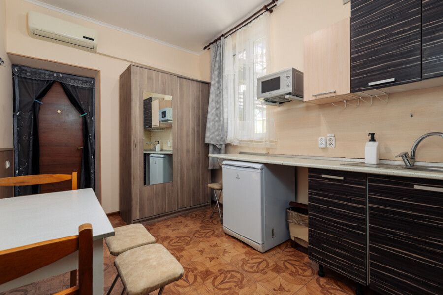 Апартаменты 3-местный (с отдельной спальней, кухней и видом на бассейн)