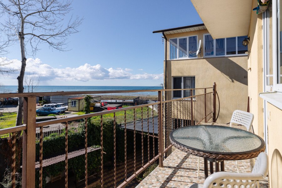 Общий балкон