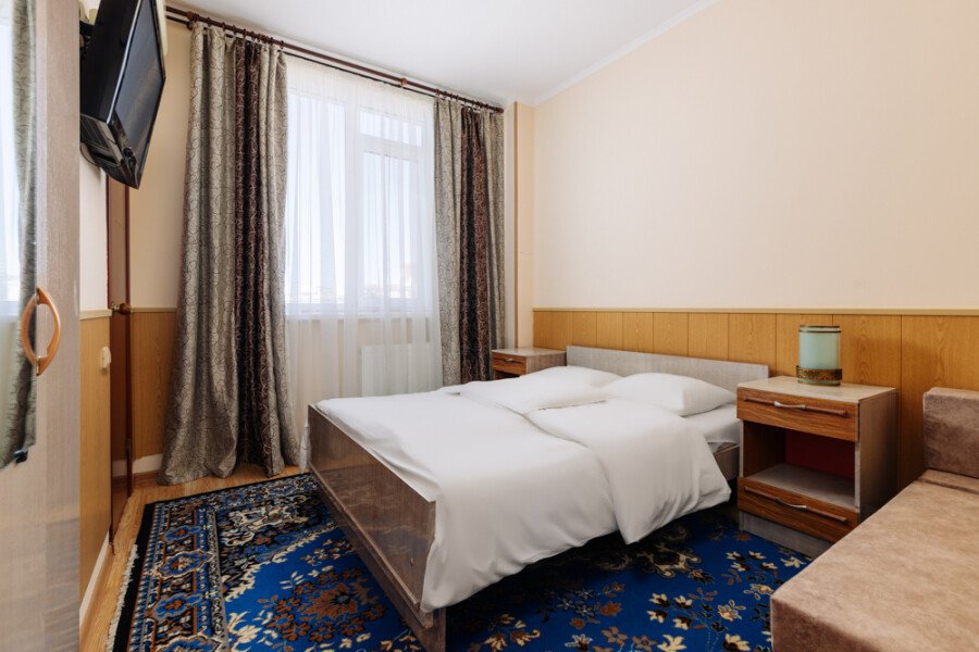 Стандартный 3-местный DBL (с софой и видом на море, реку)