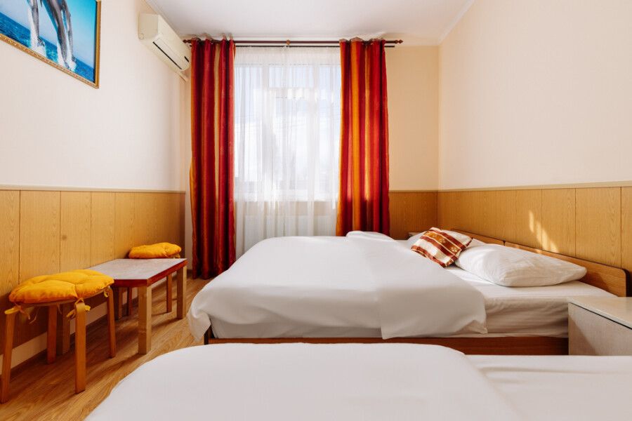 Стандартный 4-местный (DBL + TWIN, с видом на море)