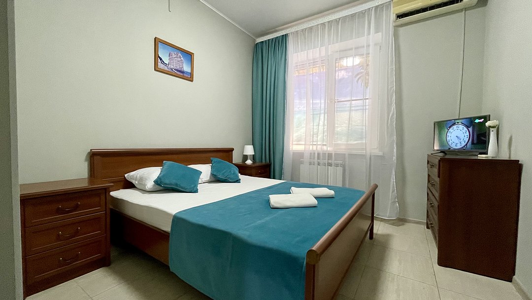 Стандартный 4-местный 2-комнатный