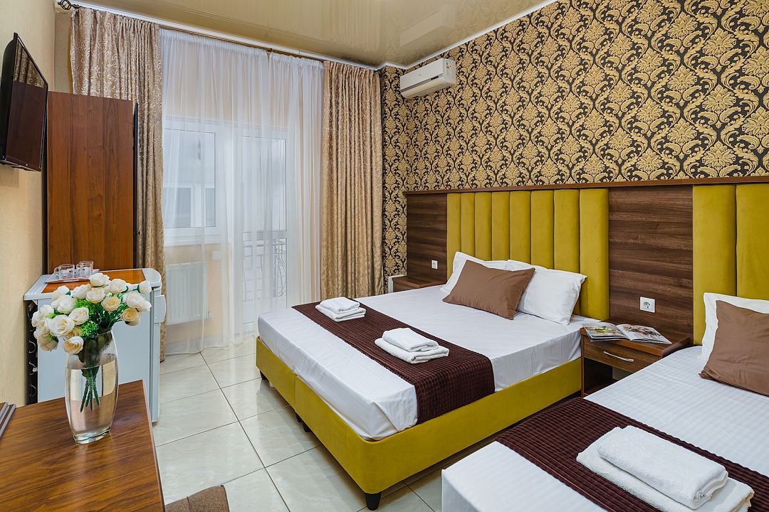 Комфорт 3-местный (с балконом)