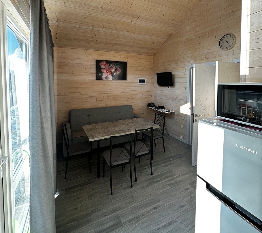 Домик 4-местный 2-комнатный