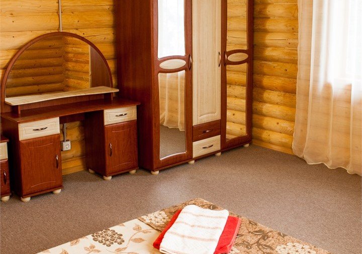 Коттедж-сруб 4-местный 3-комнатный (№32)