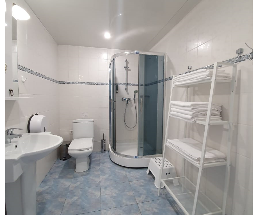 Люкс 4-местный 2-комнатный