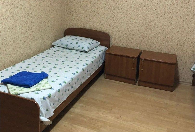 Номер 2-местный (с дополнительным местом, с удобствами на этаже)