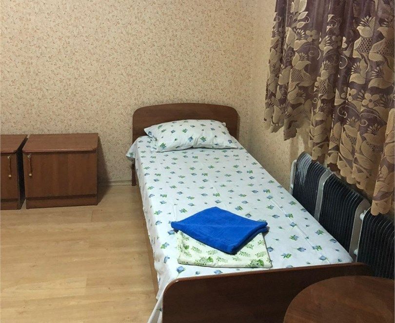 Номер 2-местный (с дополнительным местом, с удобствами на этаже)