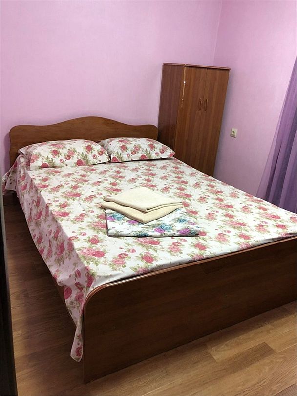 Номер 2-местный (с удобствами на этаже)